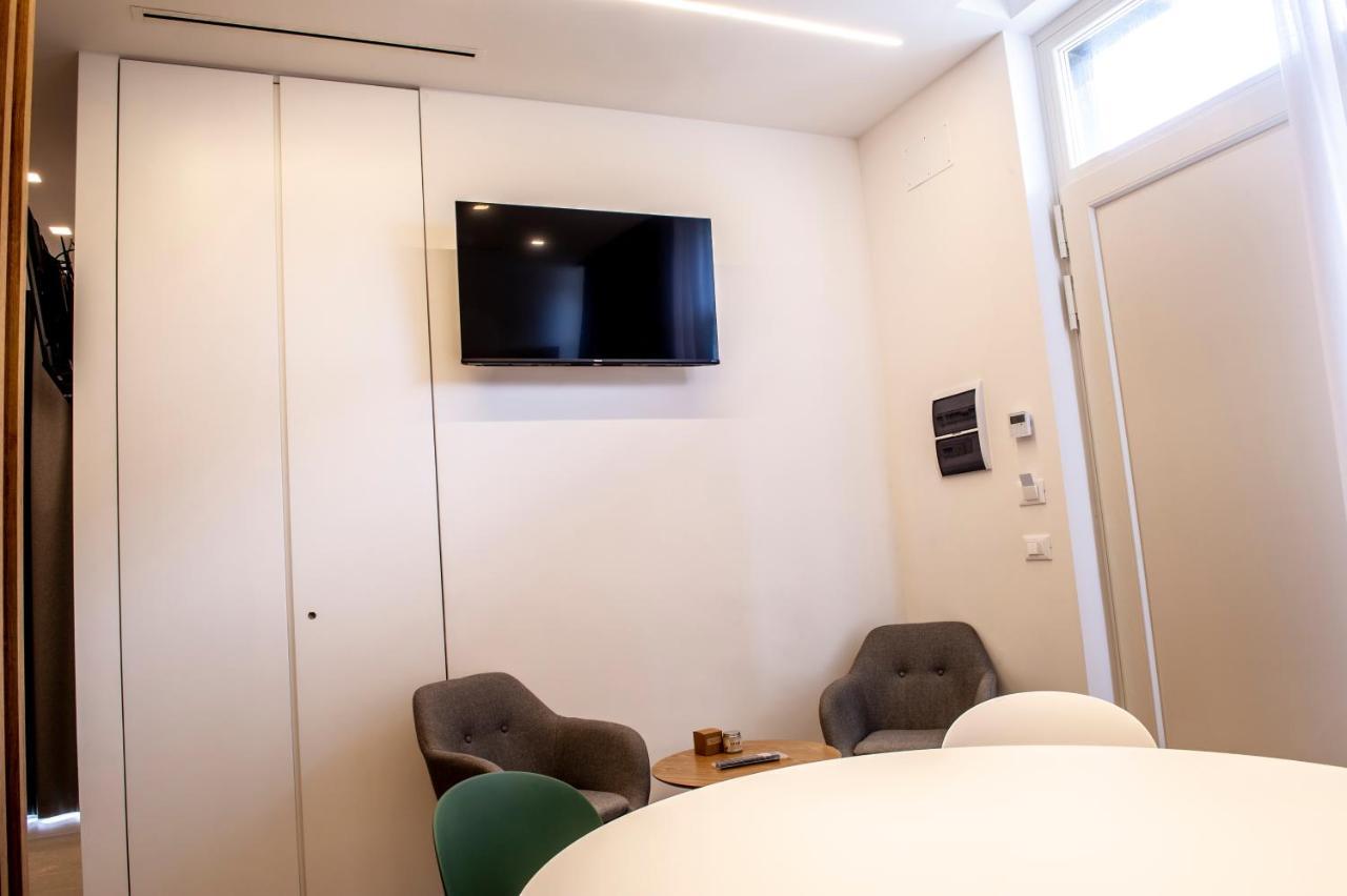 Alipa Apartment *